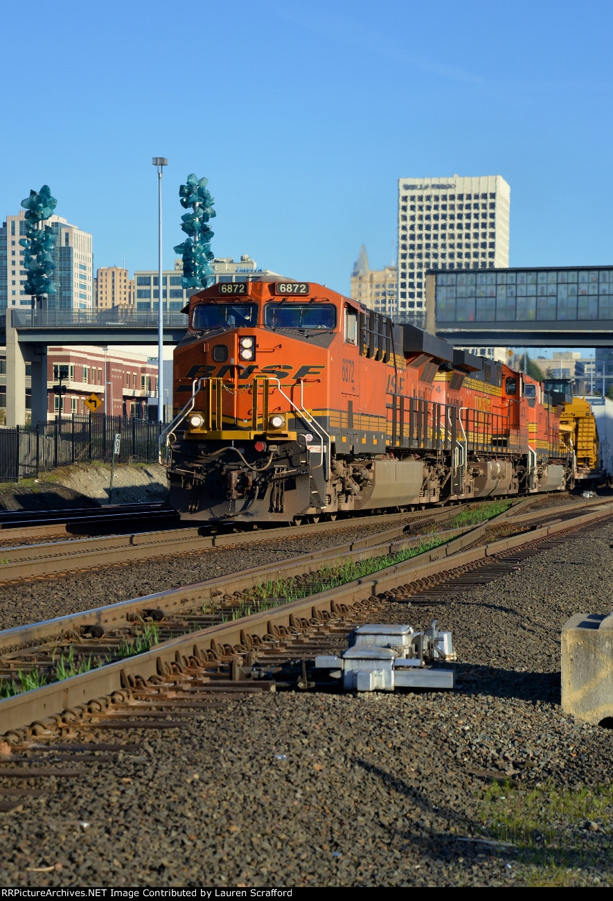 BNSF 6872 Tacoma N/B